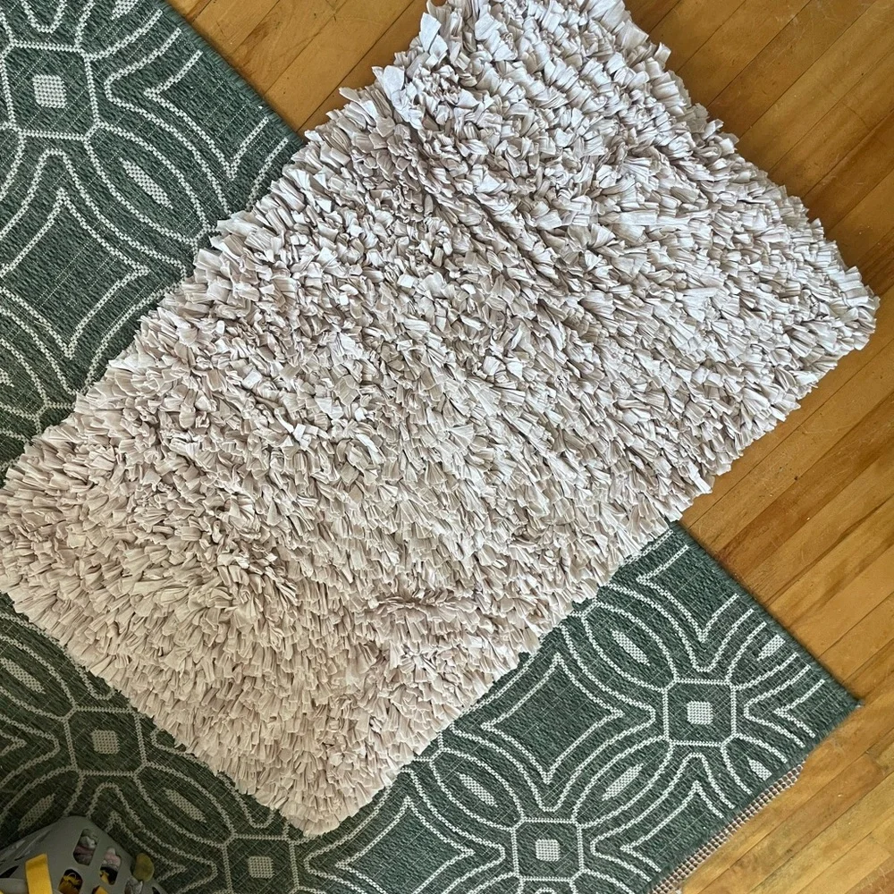 Set of two rugs!